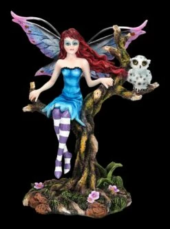 Elfen Figur Sitzt Auf Ast Mit Eule