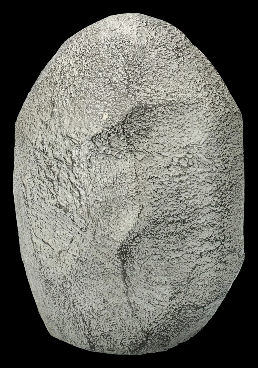 Goldfarbener Buddha Kopf Im Stein – Bild 5