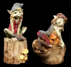 Pixie Figuren - Sitzen Auf Dem Baumstamm - 2er Set